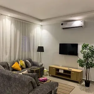 1-bedroom With Underground Parking شقة الرياض